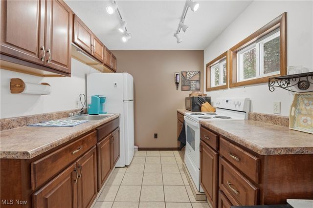 4254 Doral Road SW, Carrollton, OH 44615