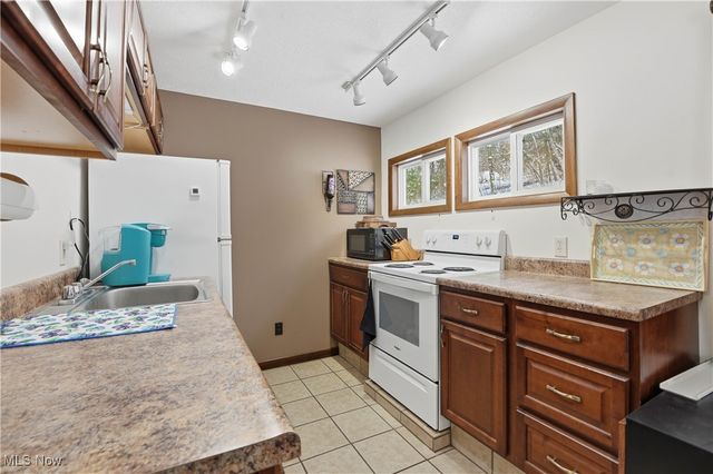 4254 Doral Road SW, Carrollton, OH 44615