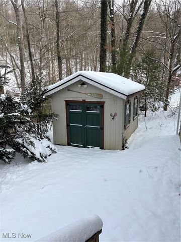 4254 Doral Road SW, Carrollton, OH 44615