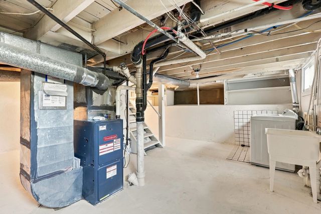3825 N E St, Spokane, WA 99205