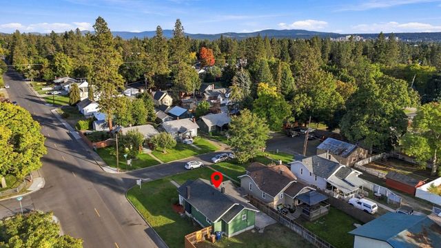 3825 N E St, Spokane, WA 99205