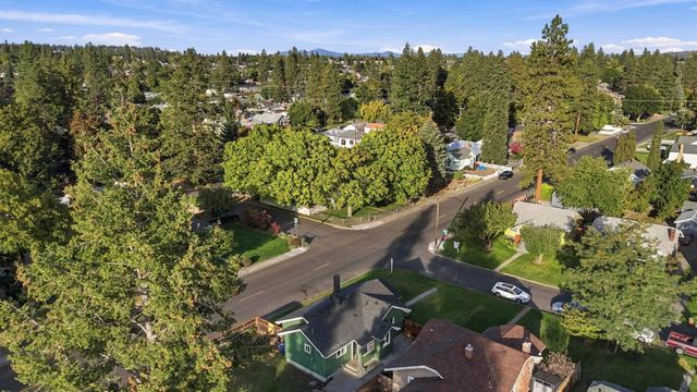 3825 N E St, Spokane, WA 99205