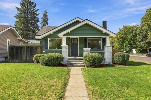 3825 N E St, Spokane, WA 99205