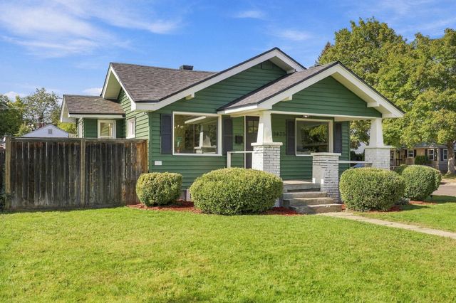 3825 N E St, Spokane, WA 99205