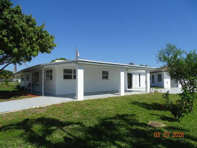 4822 NW 2nd Terrace, Boca Raton, FL 33431