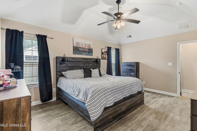 2756 Dela Drive, Southaven, MS 38672