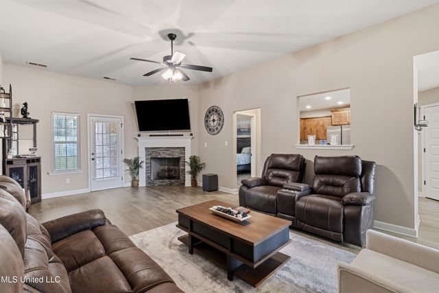 2756 Dela Drive, Southaven, MS 38672