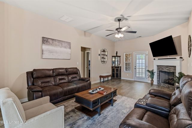 2756 Dela Drive, Southaven, MS 38672