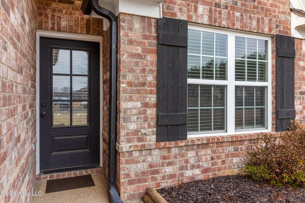 2756 Dela Drive, Southaven, MS 38672