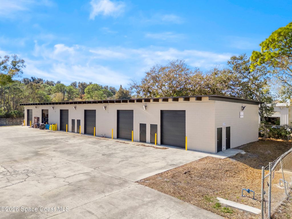 6929 Vickie Circle, West Melbourne, FL 32904