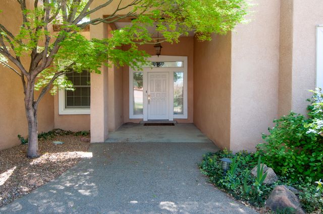 214 Tornasol Lane NE, Albuquerque, NM 87113