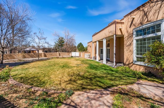 214 Tornasol Lane NE, Albuquerque, NM 87113