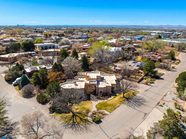 214 Tornasol Lane NE, Albuquerque, NM 87113