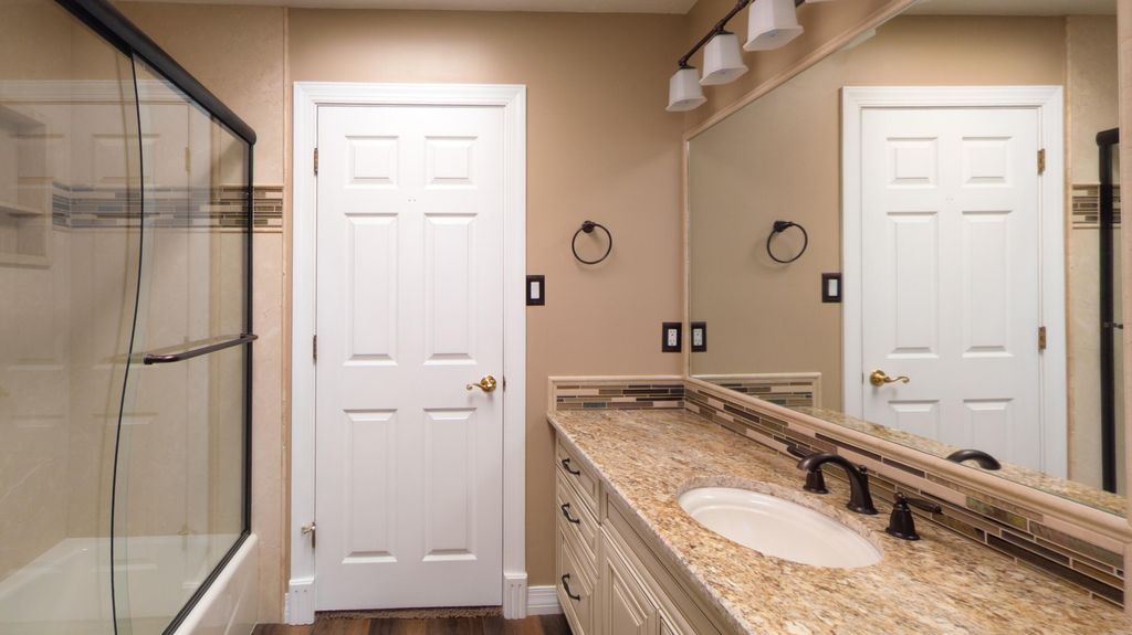 Image 31 of property listing at 214 Tornasol Lane NE, Albuquerque, NM 87113