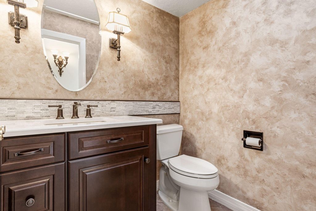 Image 37 of property listing at 214 Tornasol Lane NE, Albuquerque, NM 87113