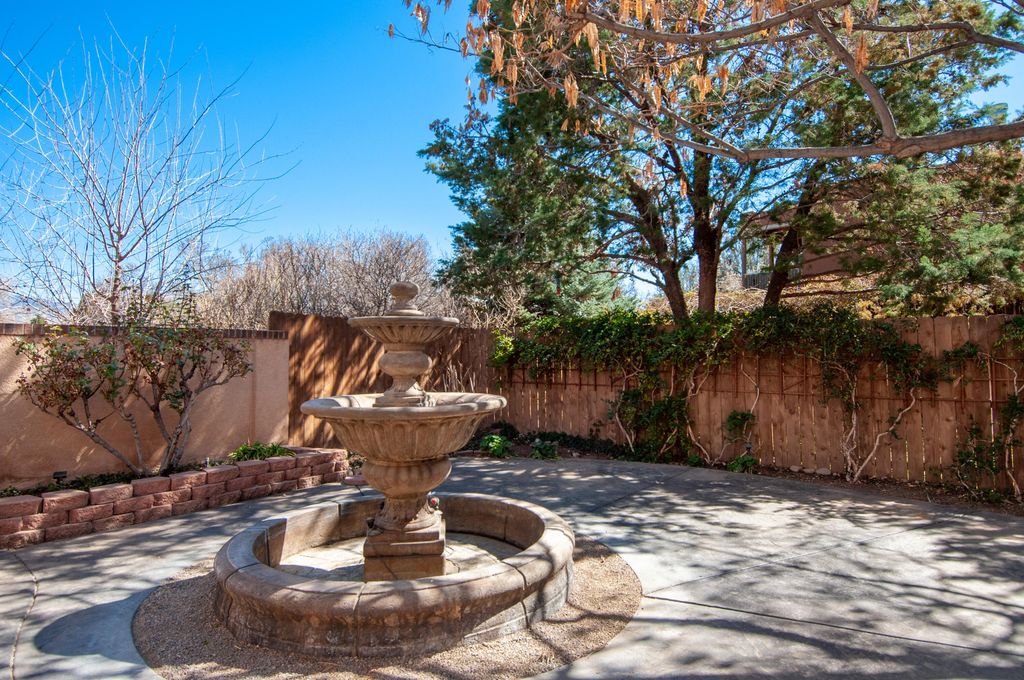 Image 44 of property listing at 214 Tornasol Lane NE, Albuquerque, NM 87113