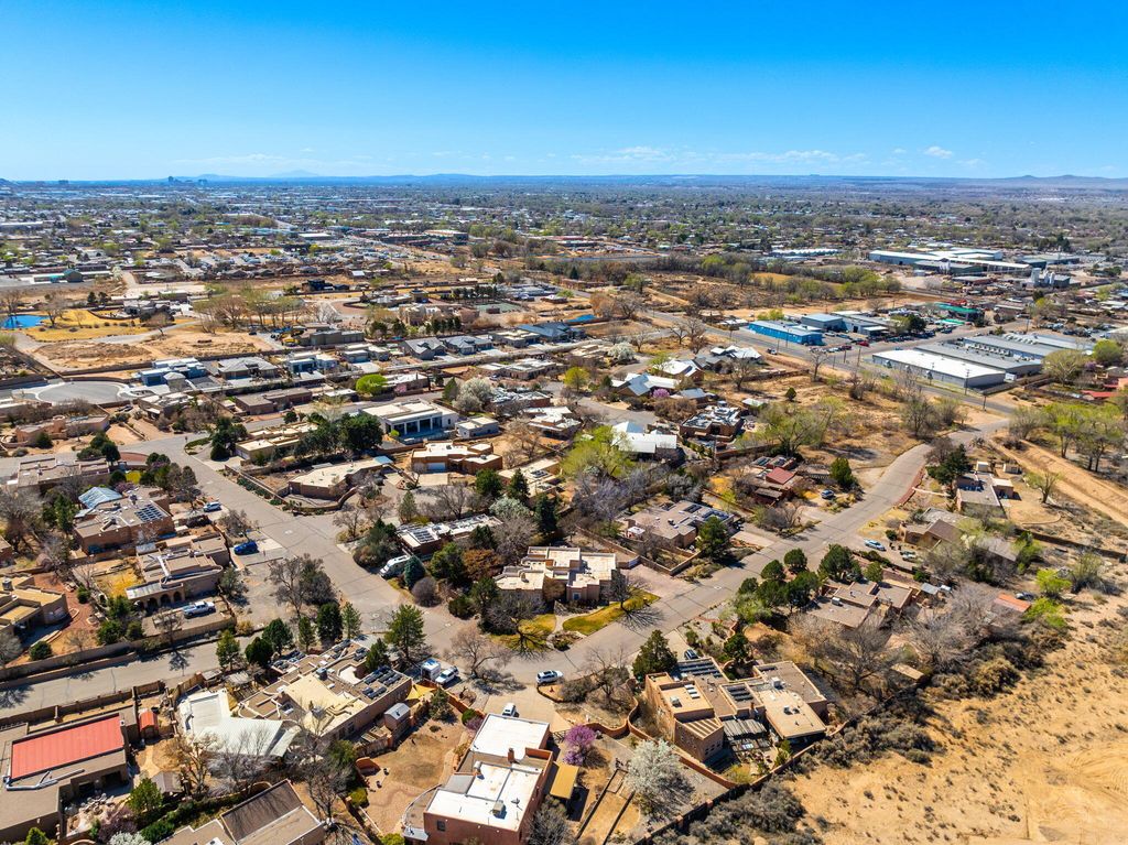 Image 56 of property listing at 214 Tornasol Lane NE, Albuquerque, NM 87113