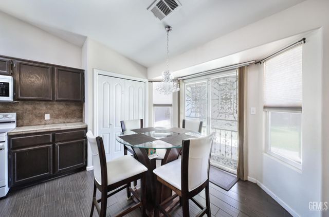 2917 Tapo Ridge Drive, Bakersfield, CA 93313