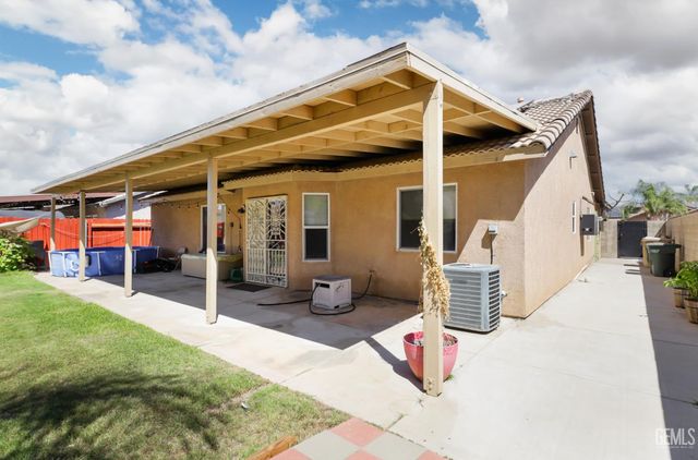 2917 Tapo Ridge Drive, Bakersfield, CA 93313