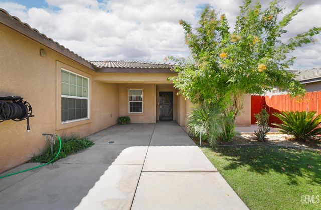 2917 Tapo Ridge Drive, Bakersfield, CA 93313