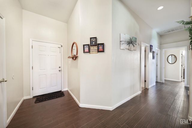 2917 Tapo Ridge Drive, Bakersfield, CA 93313