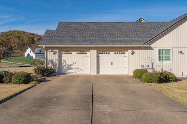 110 Windy Hill Drive, Rocky Face, GA 30740