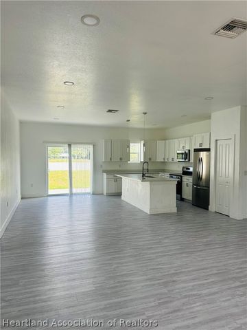 2850 Old State Road 64 Road W, Avon Park, FL 33825