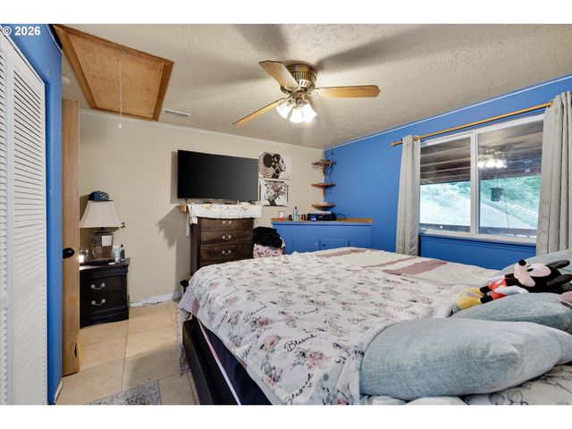 17575 Se TEN EYCK Rd, Sandy, OR 97055