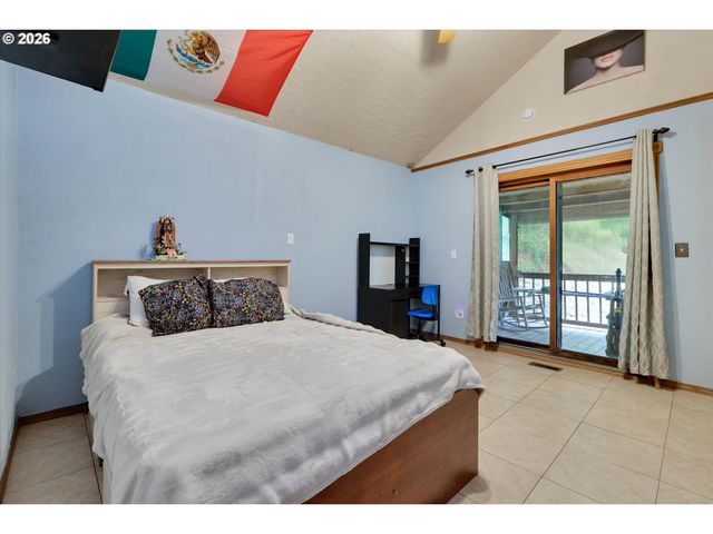 17575 Se TEN EYCK Rd, Sandy, OR 97055