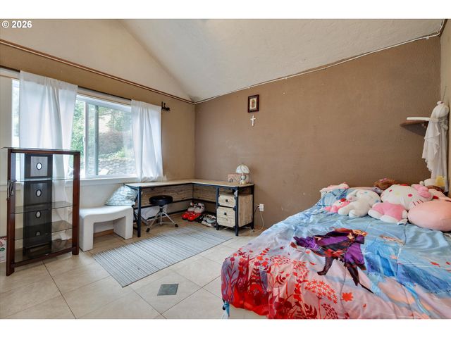17575 Se TEN EYCK Rd, Sandy, OR 97055