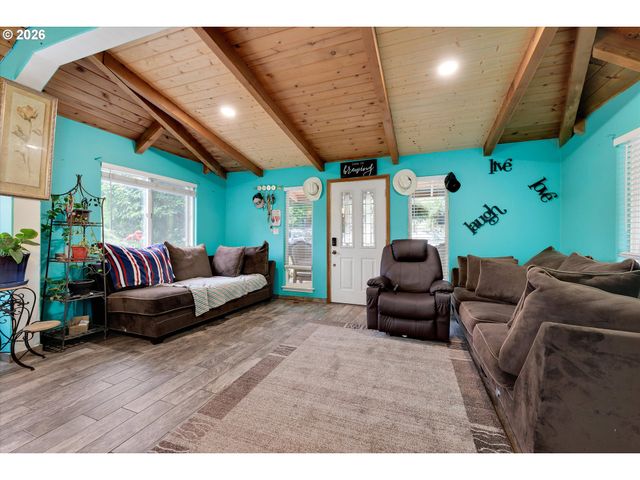 17575 Se TEN EYCK Rd, Sandy, OR 97055