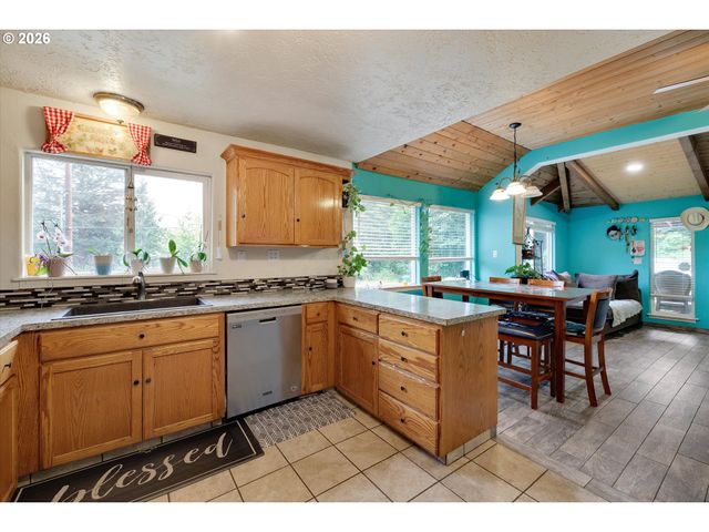 17575 Se TEN EYCK Rd, Sandy, OR 97055
