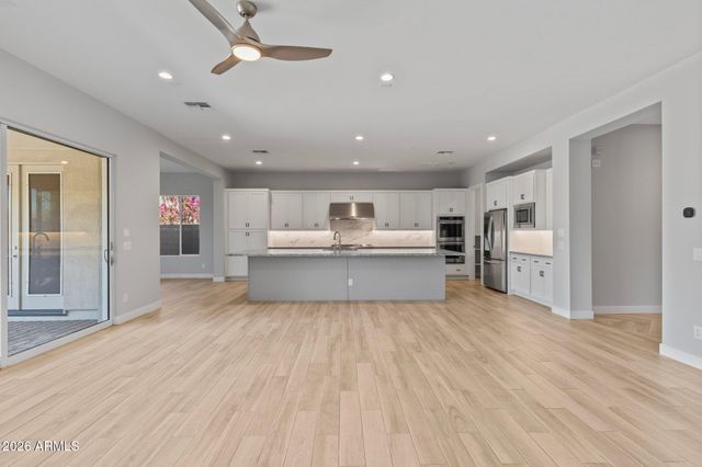 22764 N 97TH Drive, Peoria, AZ 85383