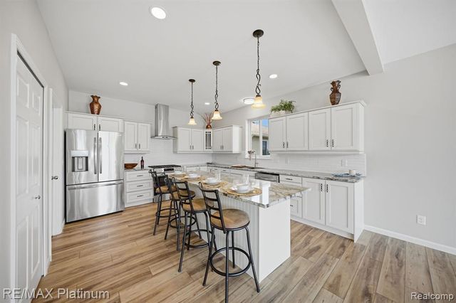 4075 Highcrest Drive, Brighton, MI 48116