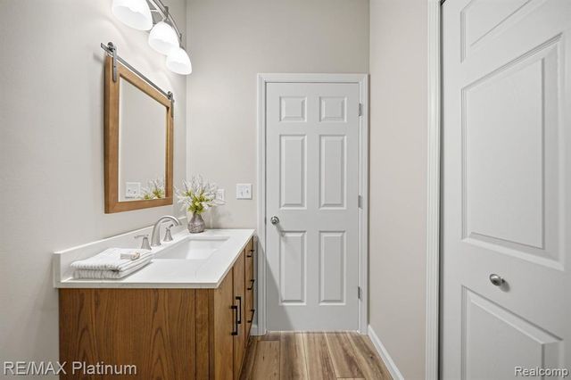 4075 Highcrest Drive, Brighton, MI 48116