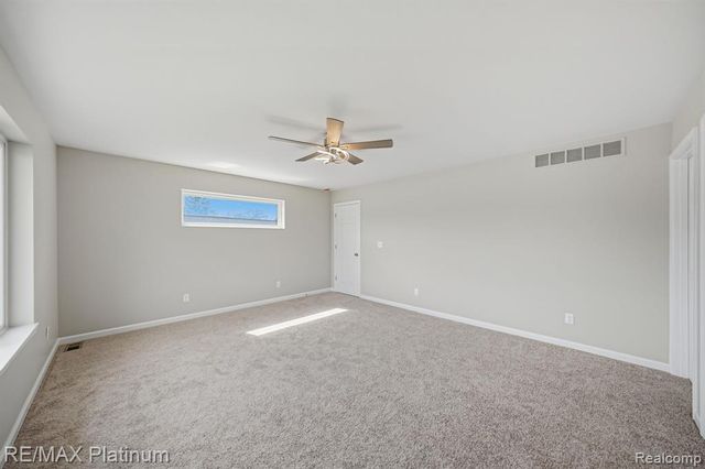 4075 Highcrest Drive, Brighton, MI 48116