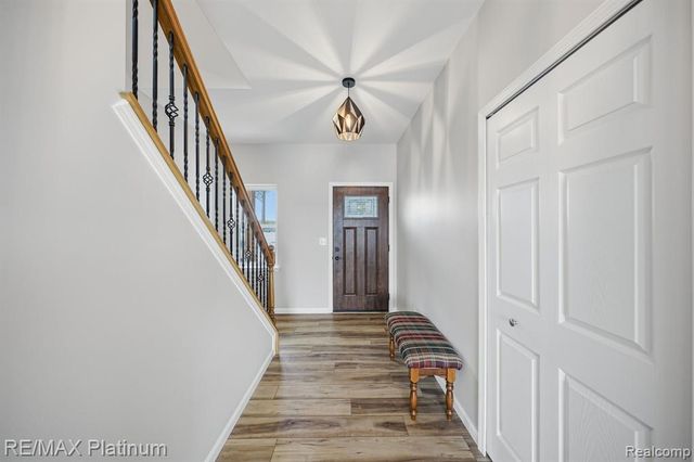 4075 Highcrest Drive, Brighton, MI 48116