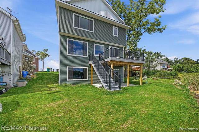 4075 Highcrest Drive, Brighton, MI 48116