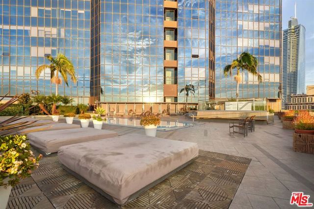 1100 Wilshire 3404, Los Angeles, CA 90017