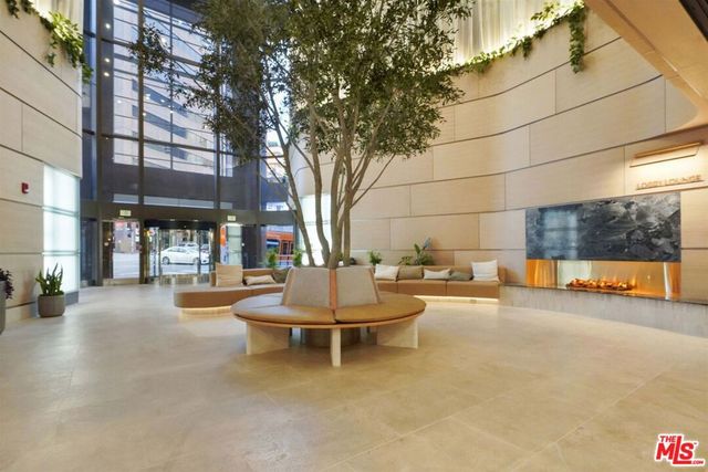 1100 Wilshire 3404, Los Angeles, CA 90017