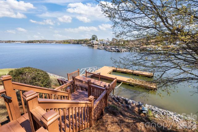 16101 Woolwine Road, Charlotte, NC 28278