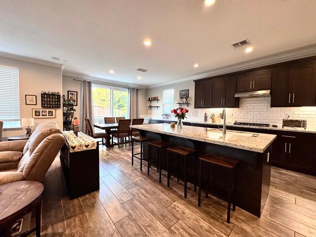 117 Bing Dr, Lodi, CA 95240