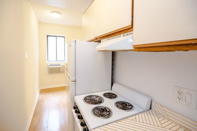 1430 N Dearborn Parkway 312, Chicago, IL 60610