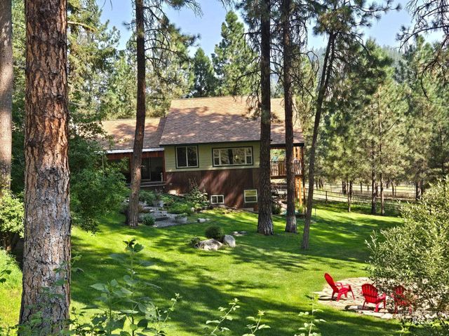 182 Southfork Rd, Garden Valley, ID 83622