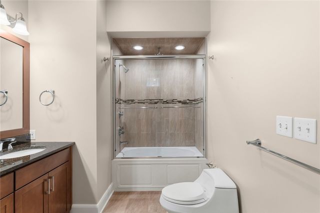 301 5th Ave 506, Downtown Pgh, PA 15222