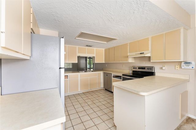 11300 SE 74TH AVENUE, Belleview, FL 34420