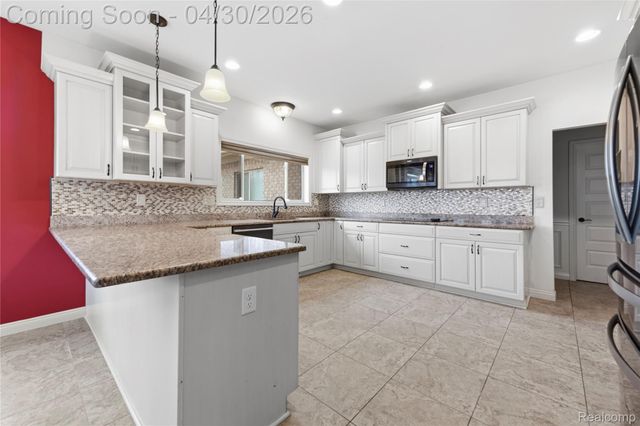 28796 Liparoto Boulevard, Huron Charter Township, MI 48134