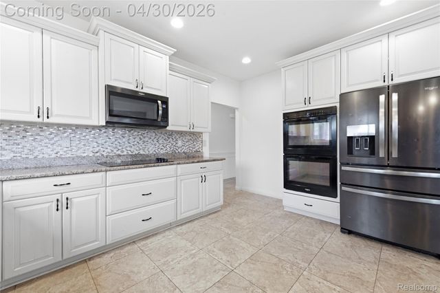 28796 Liparoto Boulevard, Huron Charter Township, MI 48134