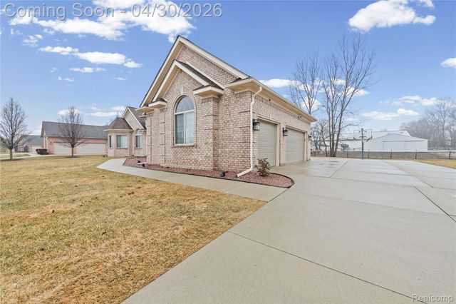 28796 Liparoto Boulevard, Huron Charter Township, MI 48134