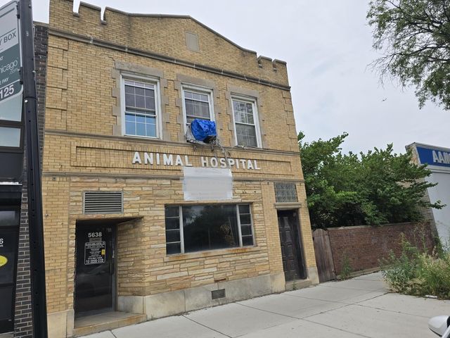 5638 N Western Avenue, Chicago, IL 60659